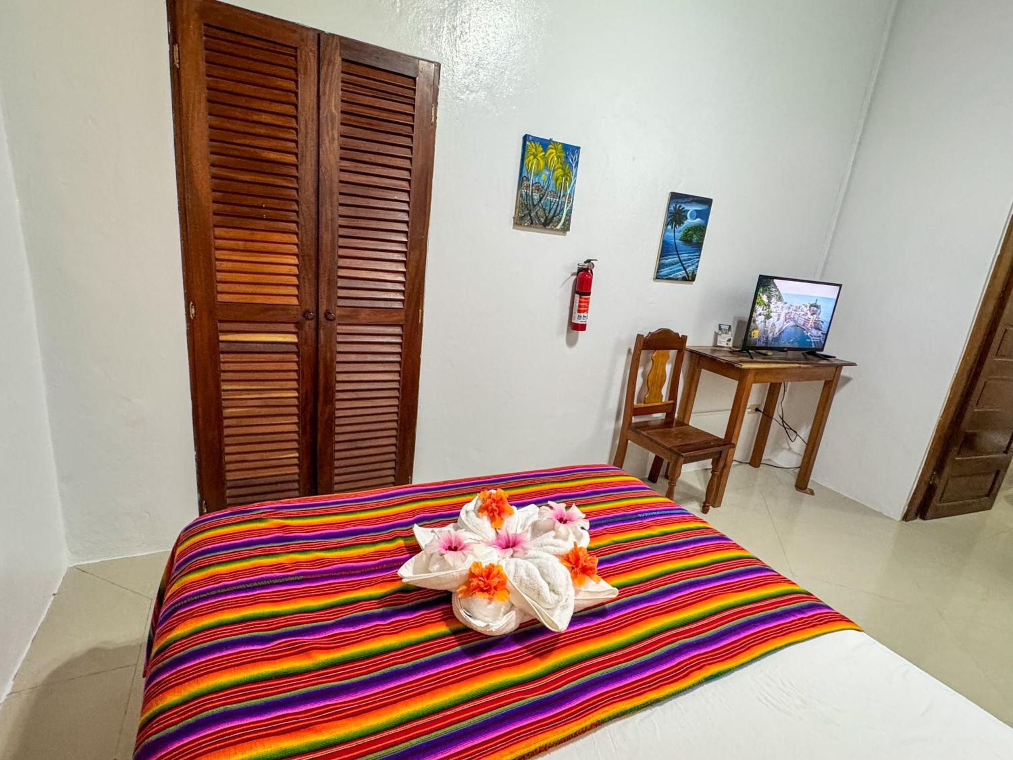 Caribbean Shores Belize ホプキンズ エクステリア 写真